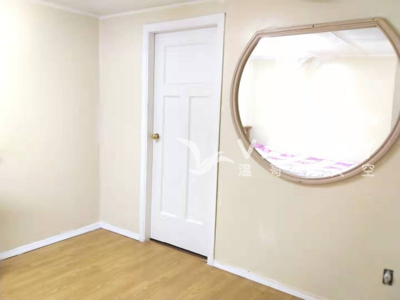 260113182004_2120 东房间照片5.jpg